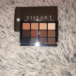 Eyeshadow !